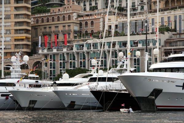 Port Palace Hotel